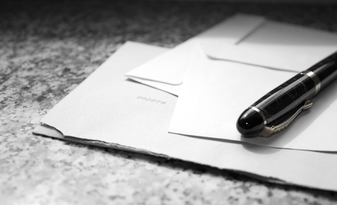 How to Write a Cover Letter That Doesn’t Sound Like AI Wrote It